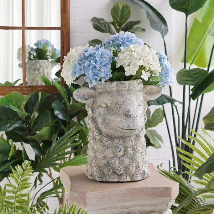 2027 Pots & Vases