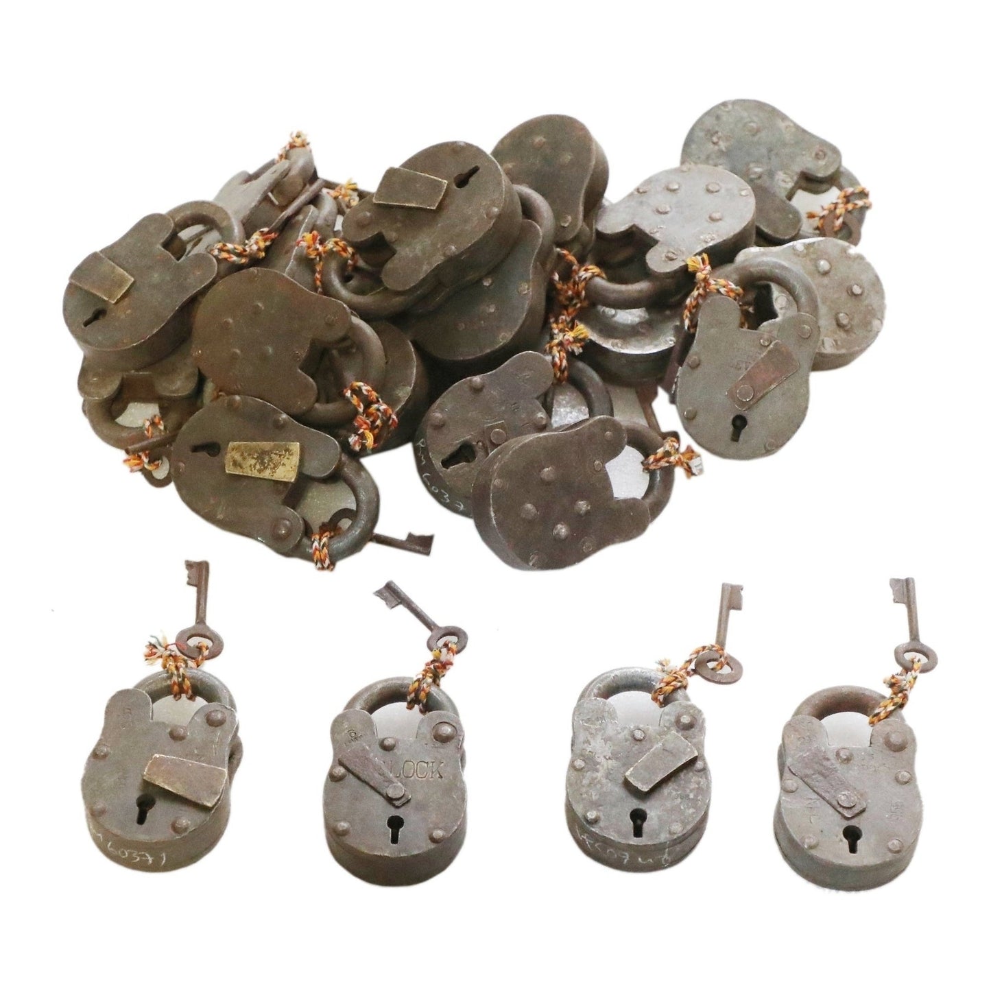 RM-060371, Old Iron Padlocks, Antique Finish, 50+Yrs Old - iDekor8