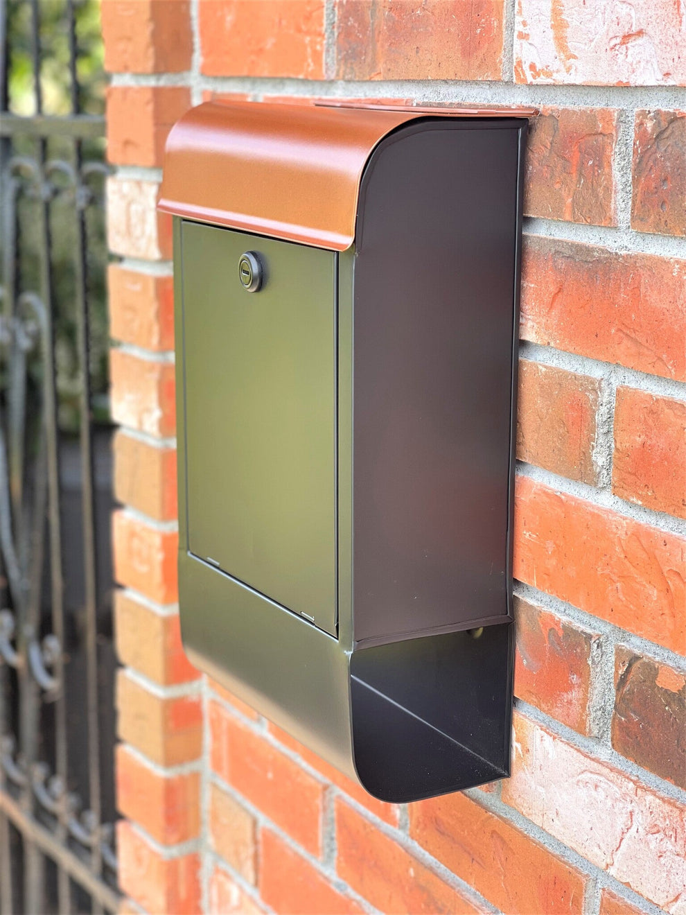 Dominion Iron Mailbox Black & Copper Powder Coated, W/lock & Newspaper ...